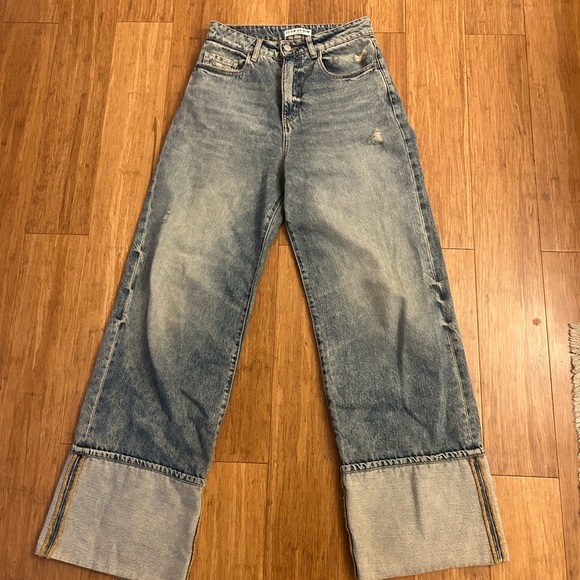Kiki Wide-Leg Jeans - Picture 5 of 10